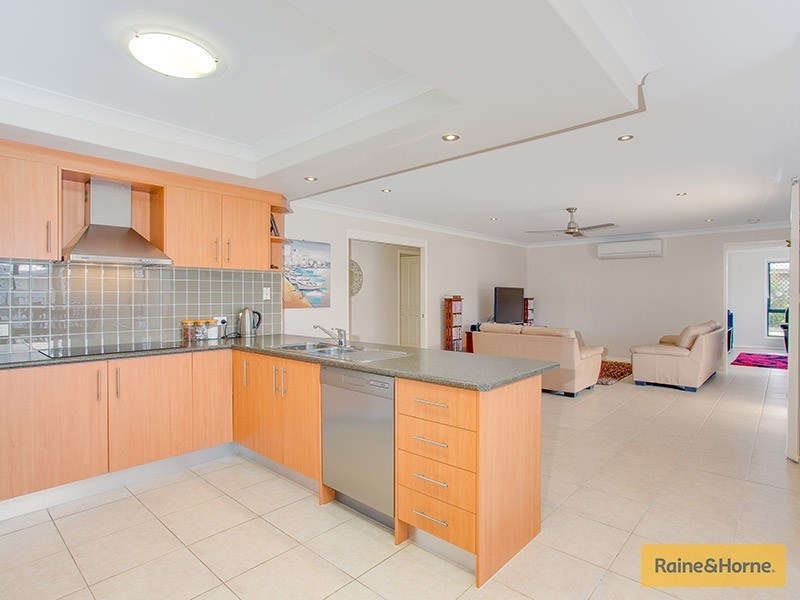 20 Creekside Dr, Narangba QLD 4504