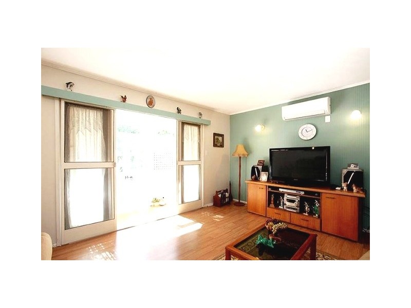 8 McGregor TCE, Beachmere QLD 4510