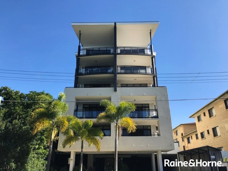 11/33 Humpybong Esplanade, Redcliffe QLD 4020