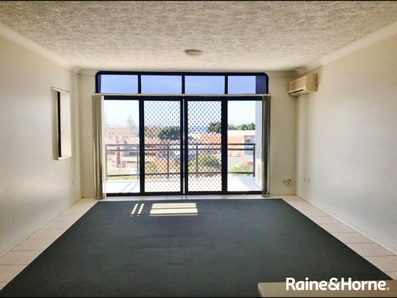 11/33 Humpybong Esplanade, Redcliffe QLD 4020