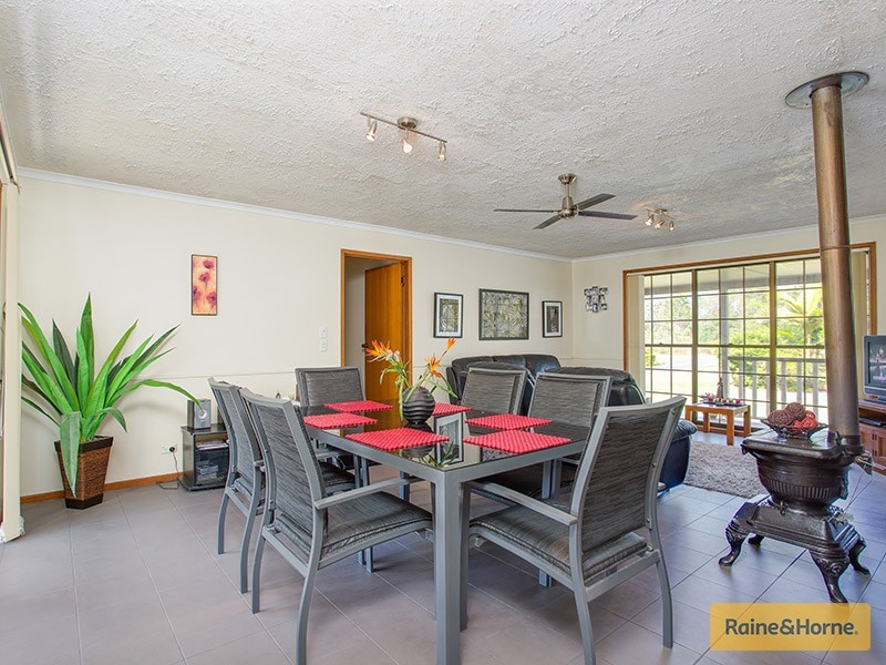 327 Rowley Rd, Burpengary QLD 4505