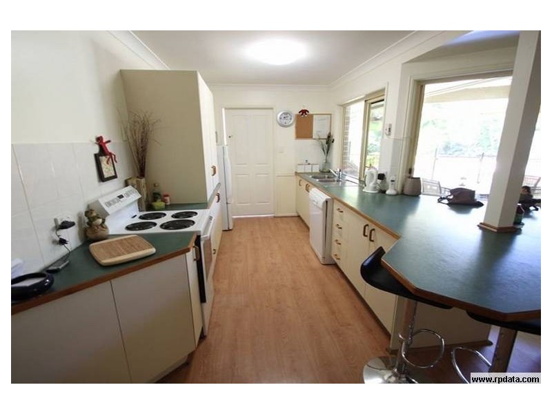 18 Mountain Blue Drive, Kallangur QLD 4503