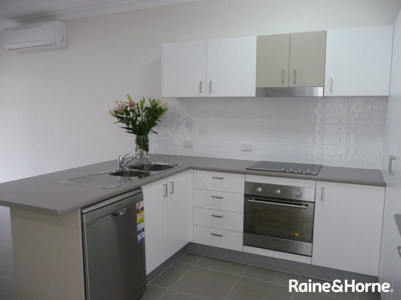 4/143 Station Road, Burpengary QLD 4505