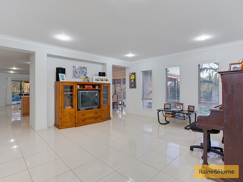 13 Moloney Place, Bellmere QLD 4510