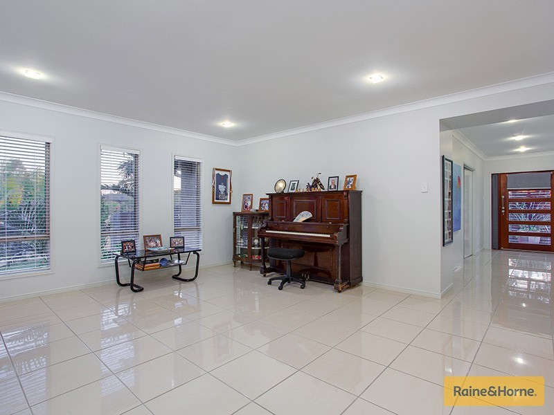 13 Moloney Place, Bellmere QLD 4510