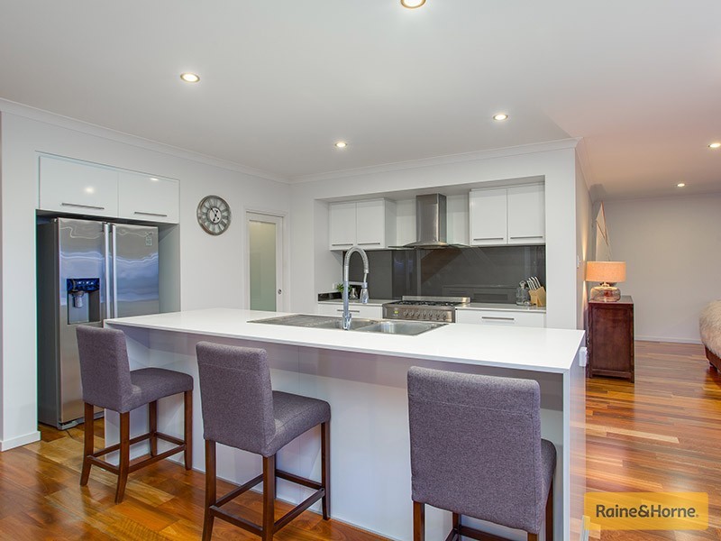 22 Coffey Court, Beachmere QLD 4510