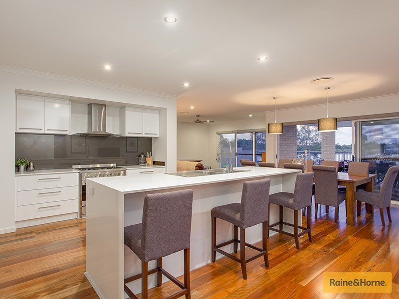 22 Coffey Court, Beachmere QLD 4510