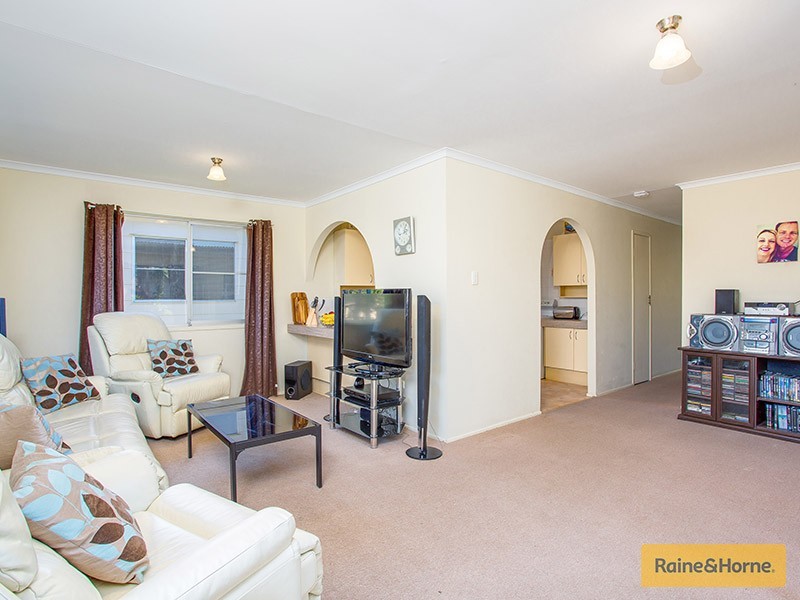 24 Moon Street, Caboolture QLD 4510