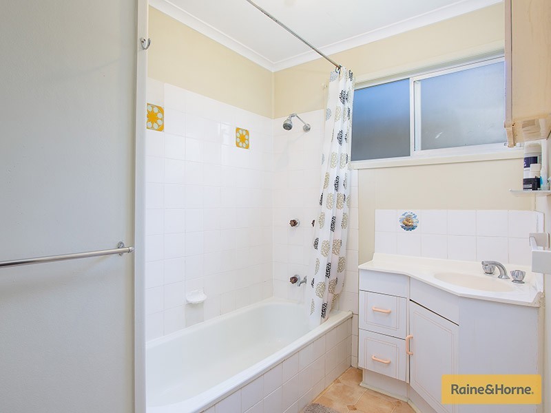 24 Moon Street, Caboolture QLD 4510