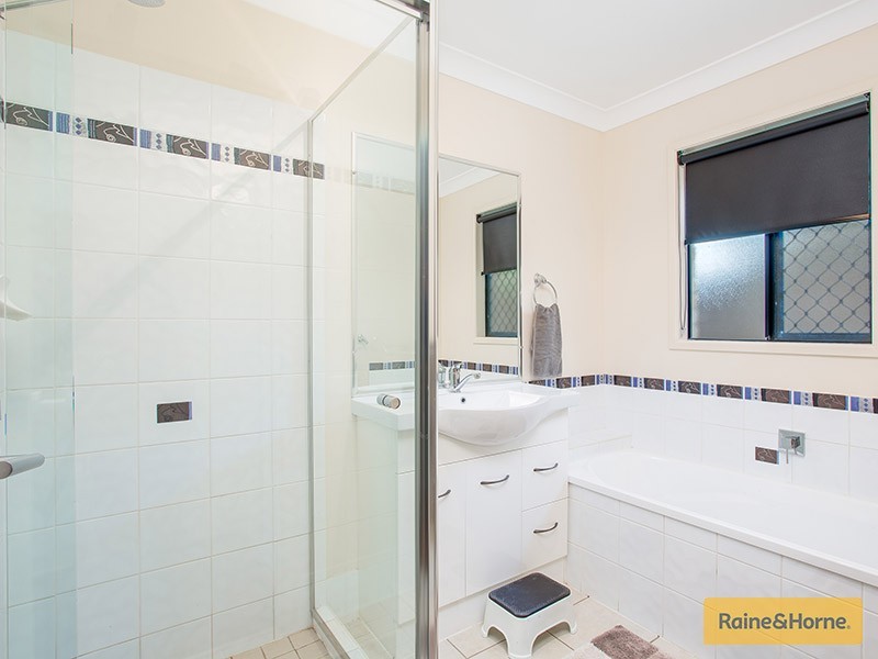 27 Jacques Close, Caboolture QLD 4510