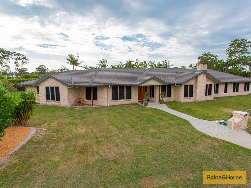 1 Cocos Drive, Ningi QLD 4511