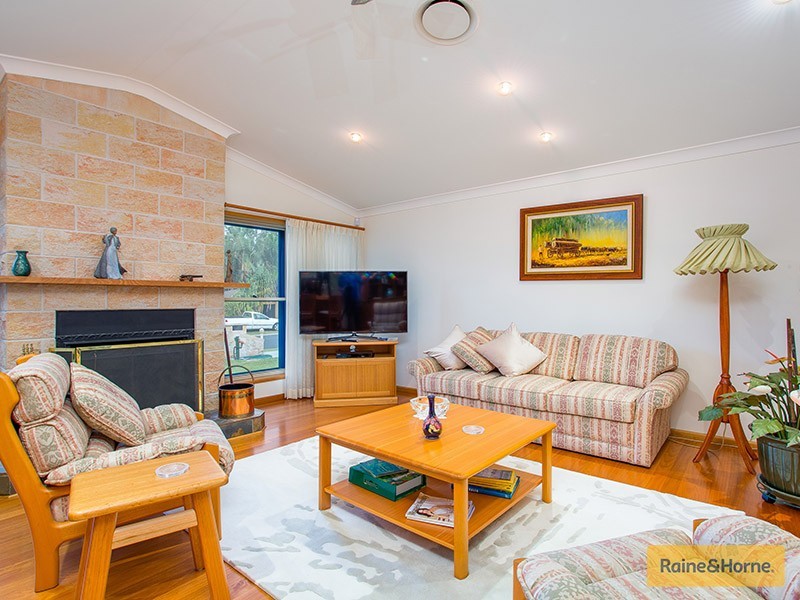 1 Cocos Drive, Ningi QLD 4511