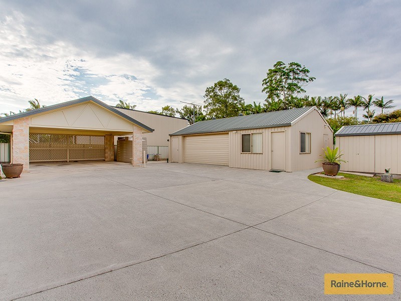 1 Cocos Drive, Ningi QLD 4511