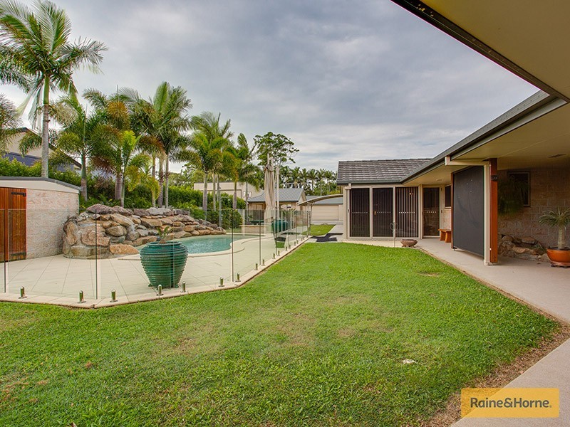 1 Cocos Drive, Ningi QLD 4511