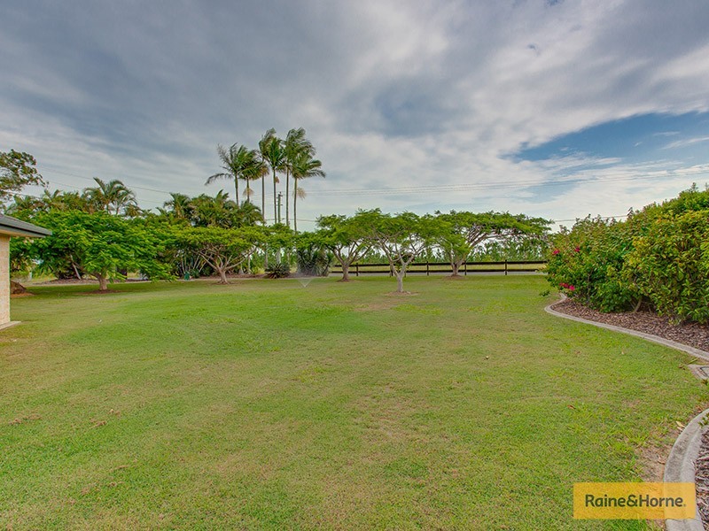 1 Cocos Drive, Ningi QLD 4511