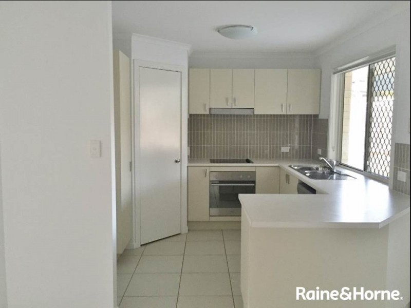 8 Wallaby Place, Morayfield QLD 4506