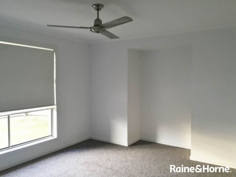 8 Wallaby Place, Morayfield QLD 4506