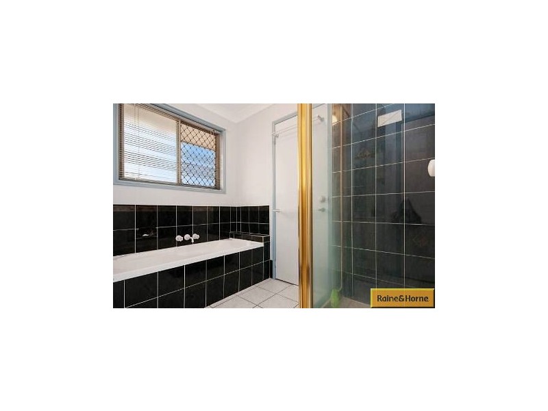 1 Hickory Drive, Narangba QLD 4504