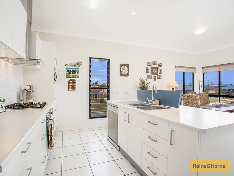 2 Lady Bowen Parade, Rothwell QLD 4022