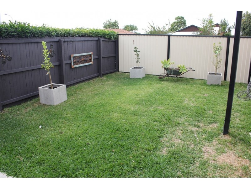 2 Lady Bowen Parade, Rothwell QLD 4022