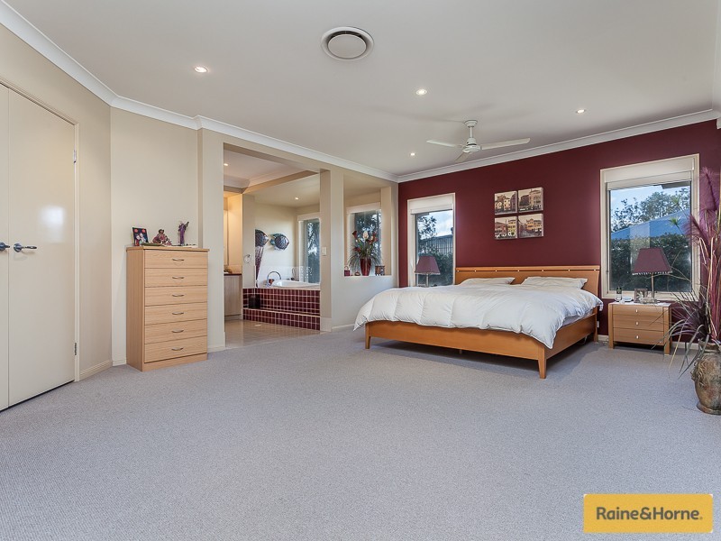 4 Guinea Cres, Narangba QLD 4504