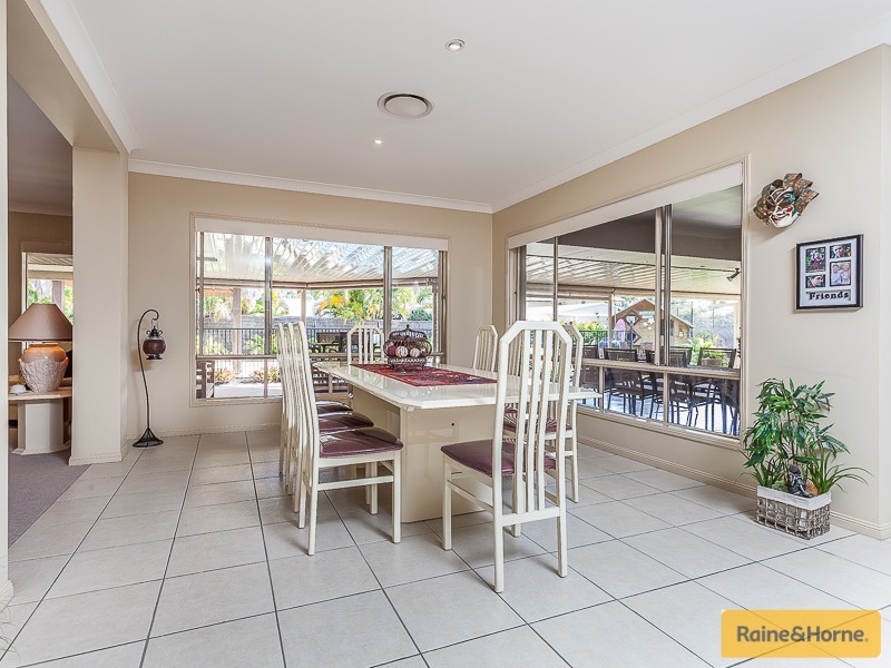 4 Guinea Cres, Narangba QLD 4504