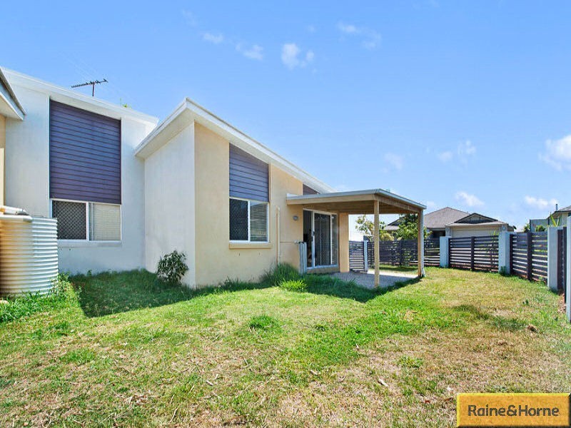 Unit 1/28 Barrine Place, Narangba QLD 4504