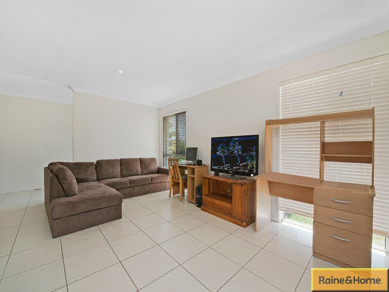 Unit 1/28 Barrine Place, Narangba QLD 4504