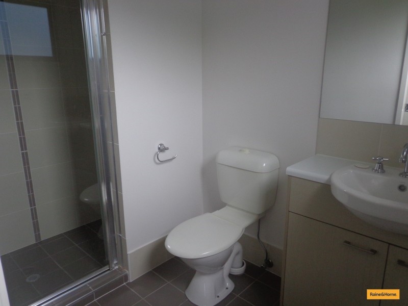 1/16 David, Burpengary QLD 4505