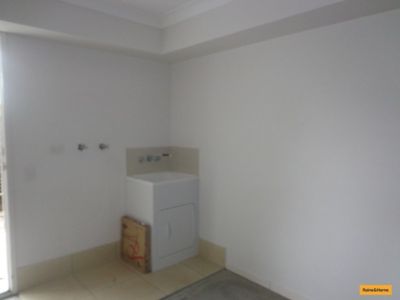 1/16 David, Burpengary QLD 4505