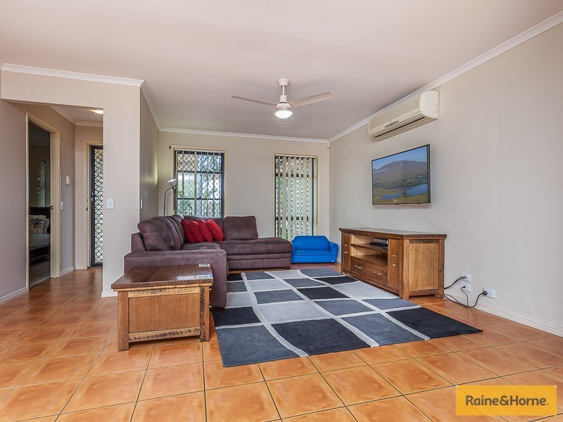 12 Blaxland Place, Narangba QLD 4504