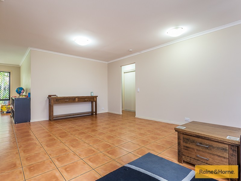 12 Blaxland Place, Narangba QLD 4504