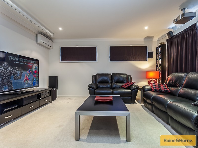 3 Lookout Place, Narangba QLD 4504