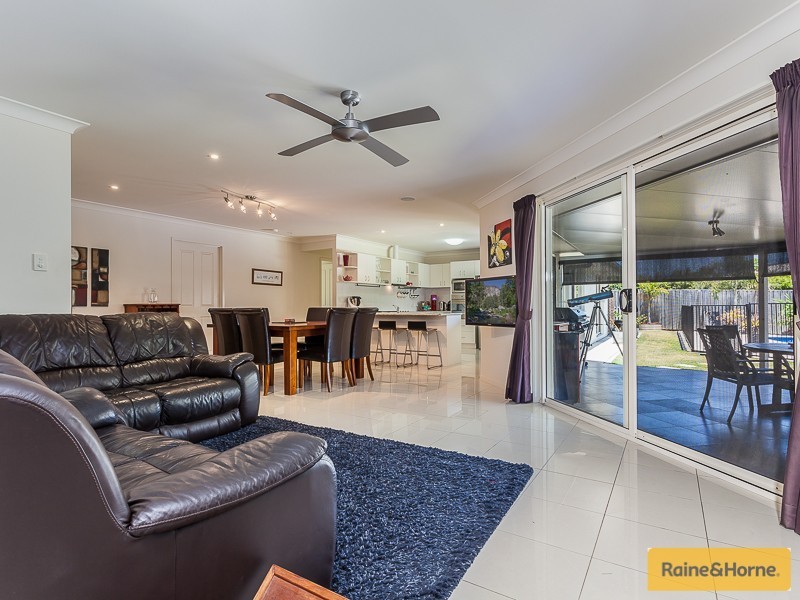 3 Lookout Place, Narangba QLD 4504