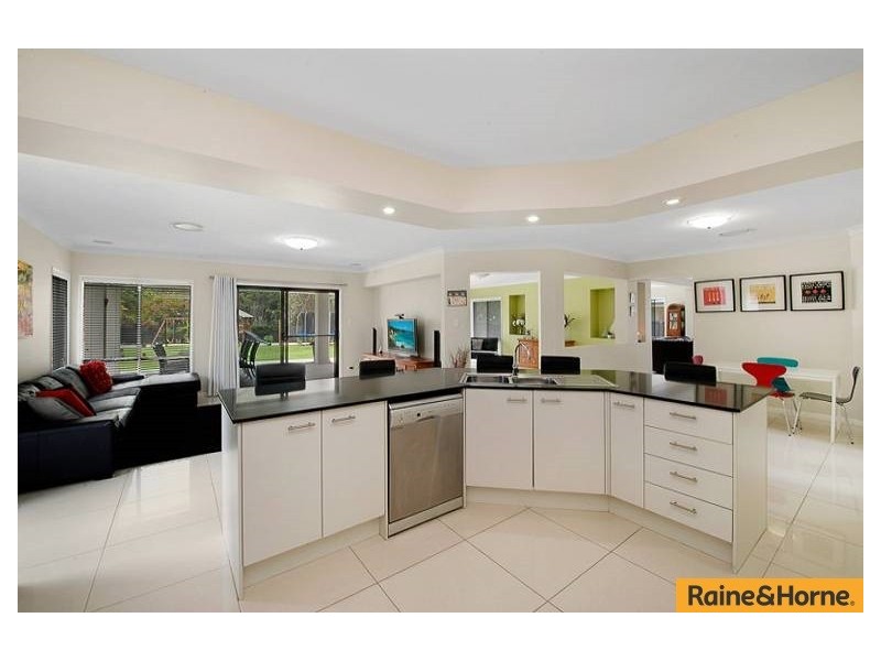 18 Hideaway Close, Narangba QLD 4504