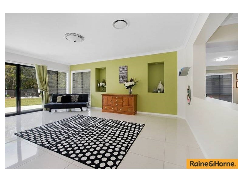18 Hideaway Close, Narangba QLD 4504