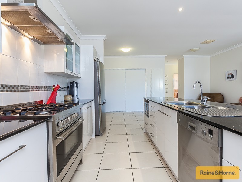 5 Crinum Court, Narangba QLD 4504