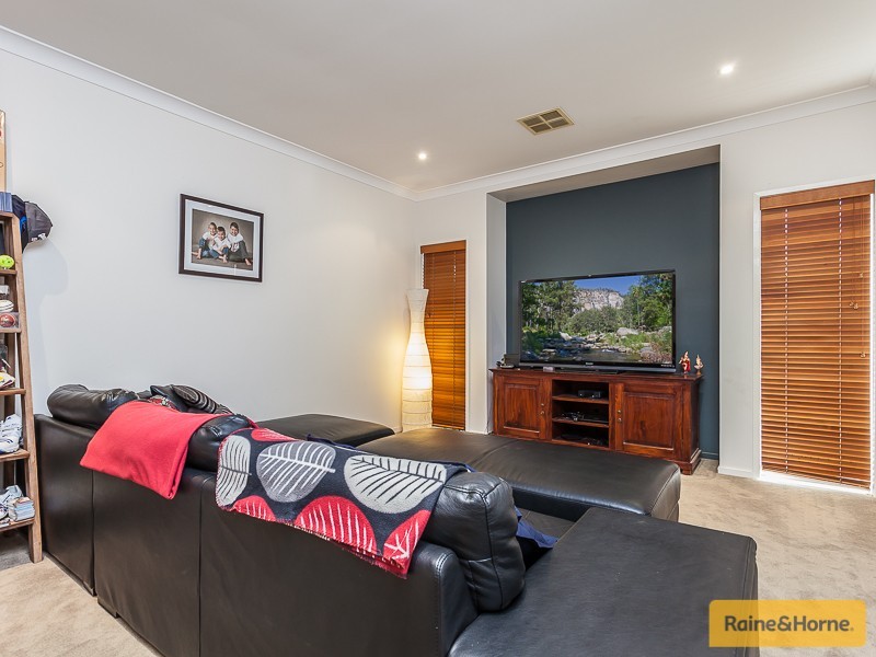 5 Crinum Court, Narangba QLD 4504