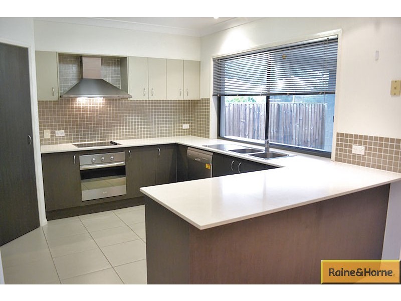 37 Yellow Robin Court, Narangba QLD 4504