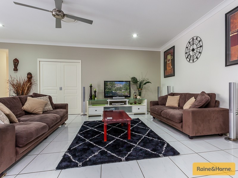 6 Dianella Close, Narangba QLD 4504