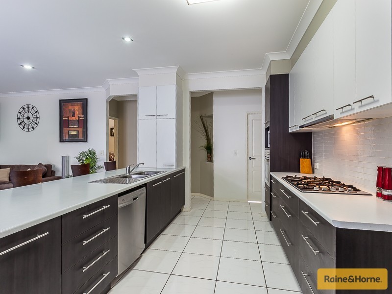6 Dianella Close, Narangba QLD 4504