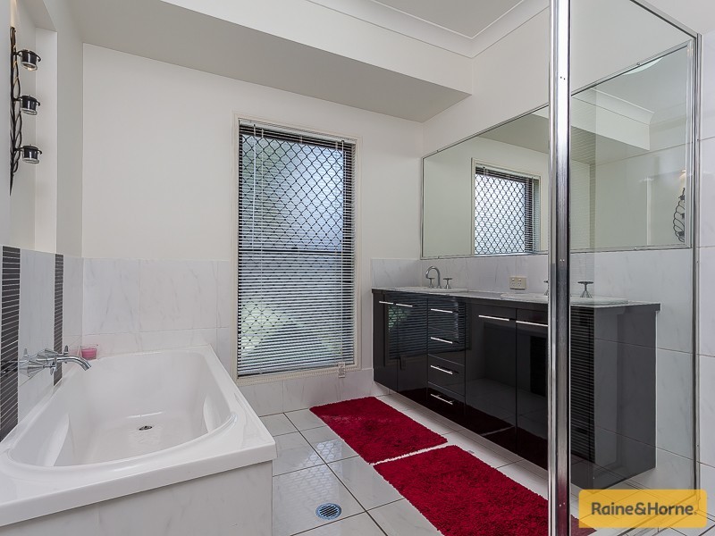6 Dianella Close, Narangba QLD 4504