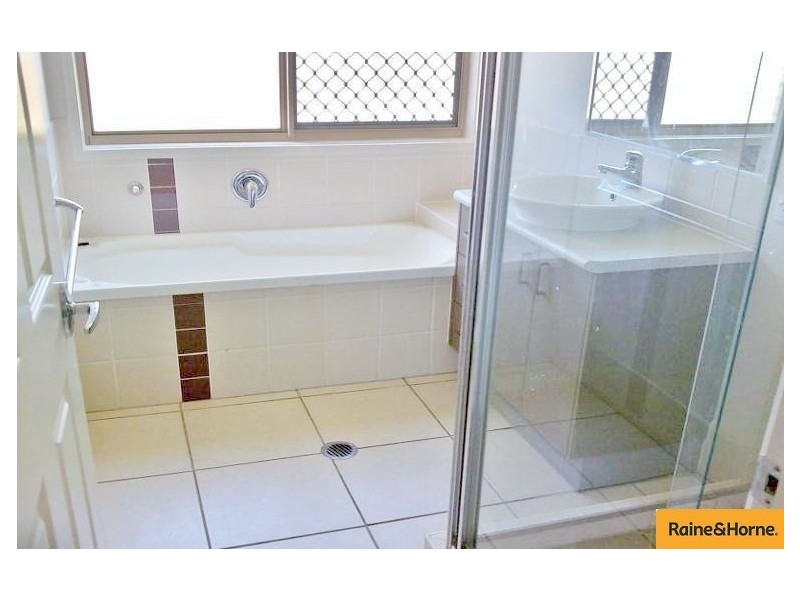 66 Lennon Blv, Narangba QLD 4504