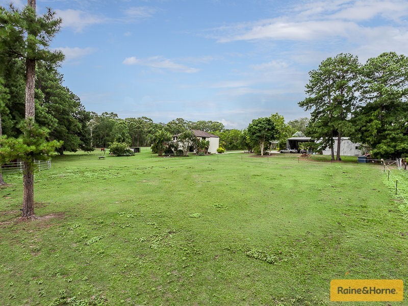 22 Mavis Road, Morayfield QLD 4506