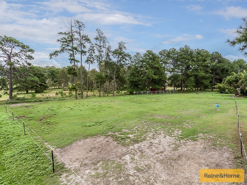 22 Mavis Road, Morayfield QLD 4506