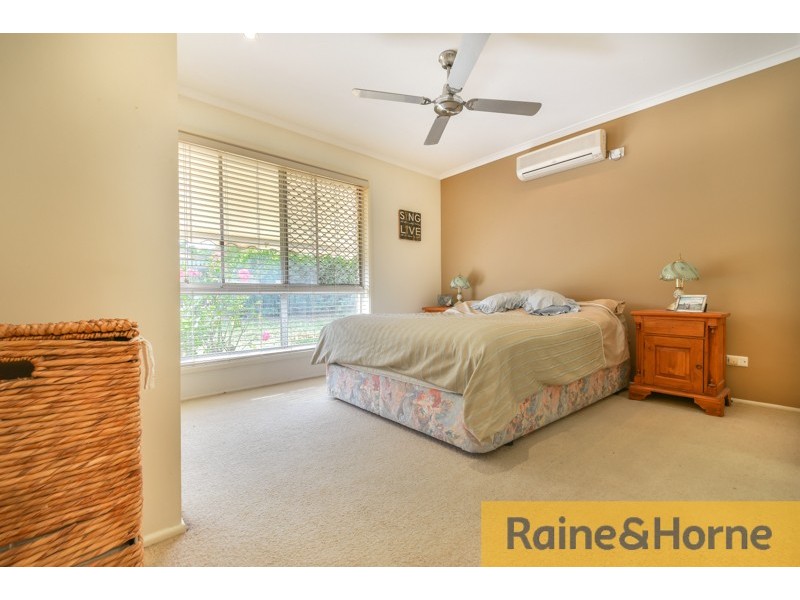 8 Octavius Drive, Kallangur QLD 4503