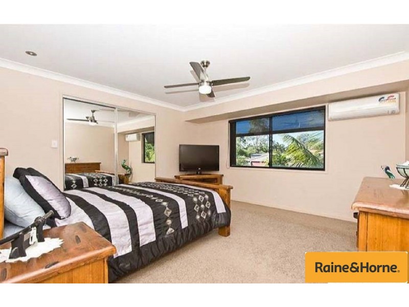 135 Madeline Dr, Morayfield QLD 4506