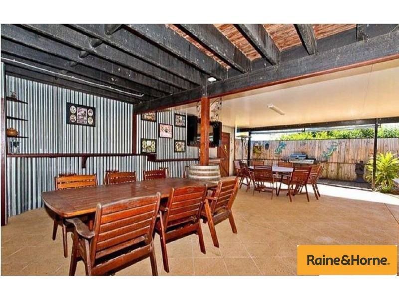 135 Madeline Dr, Morayfield QLD 4506