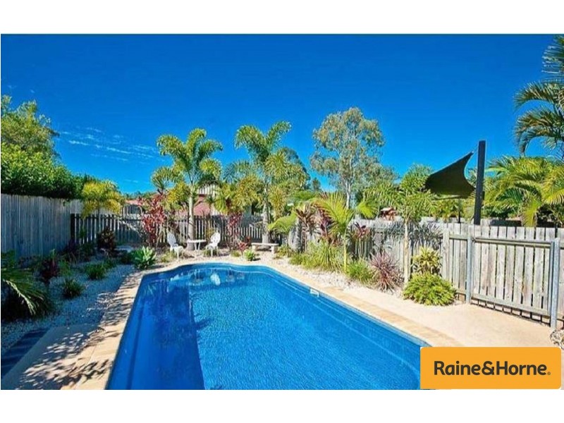 135 Madeline Dr, Morayfield QLD 4506