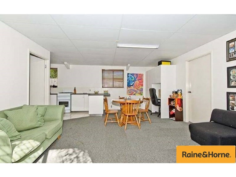 135 Madeline Dr, Morayfield QLD 4506